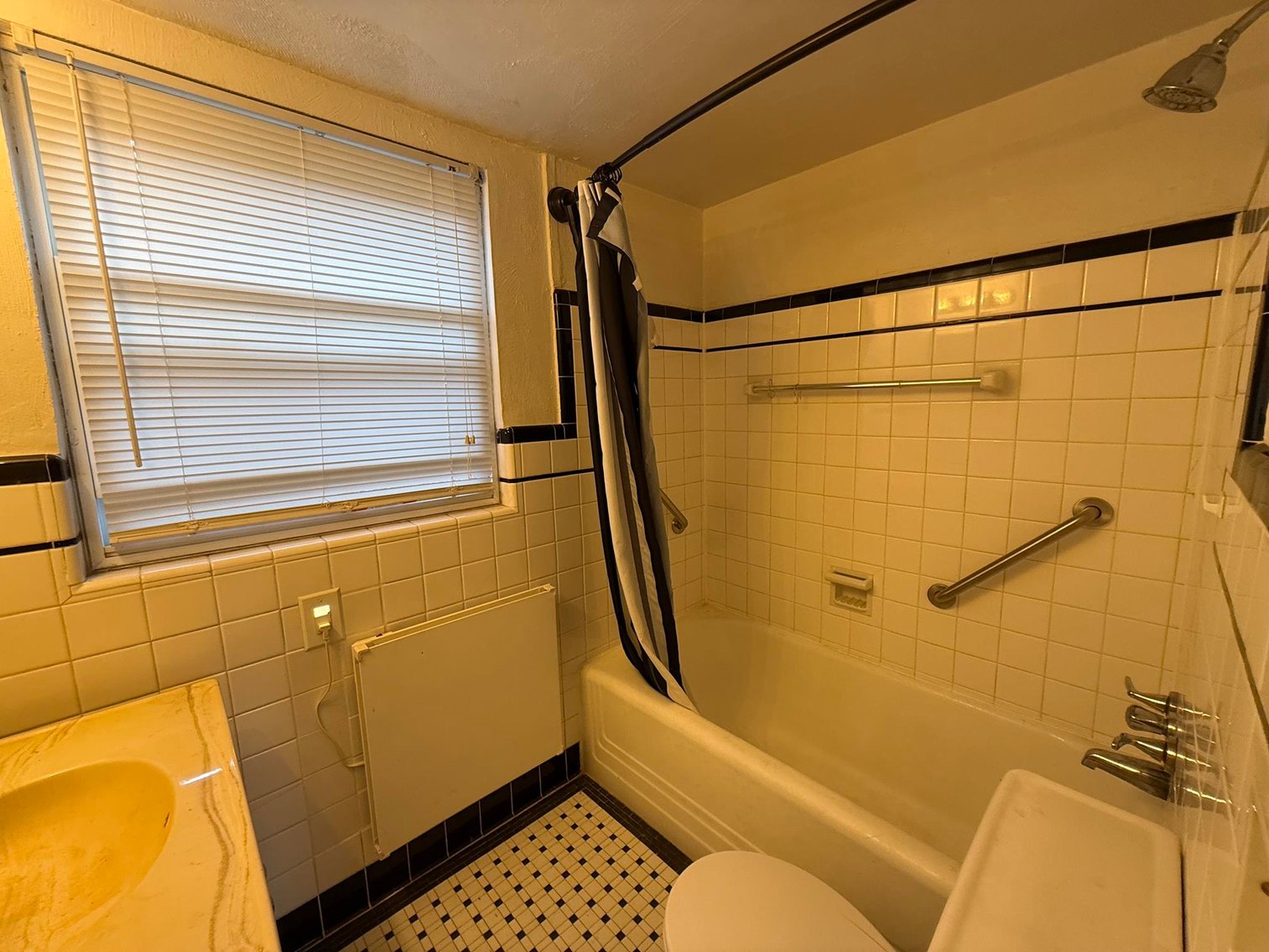 Image for Inviting Home in Charleston Near the Edgewood Country Club