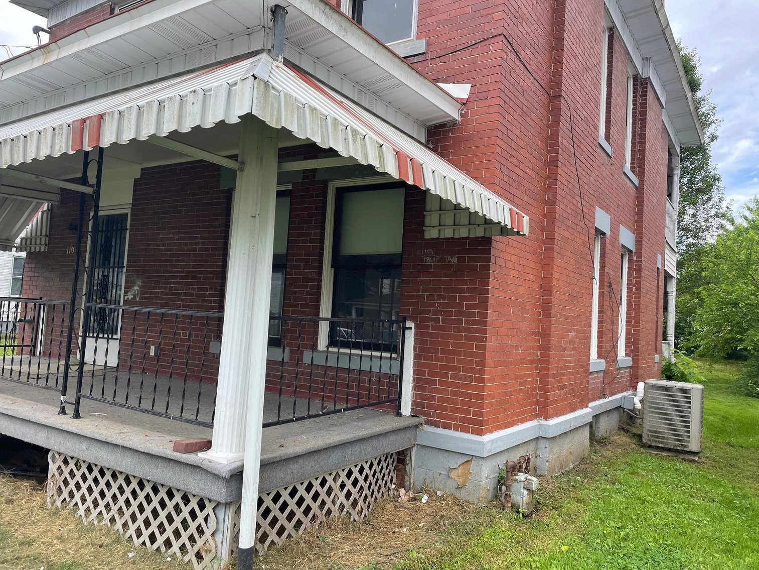 Image for SOLD $22,330 - 3 Bedroom Brick Home in Parkersburg