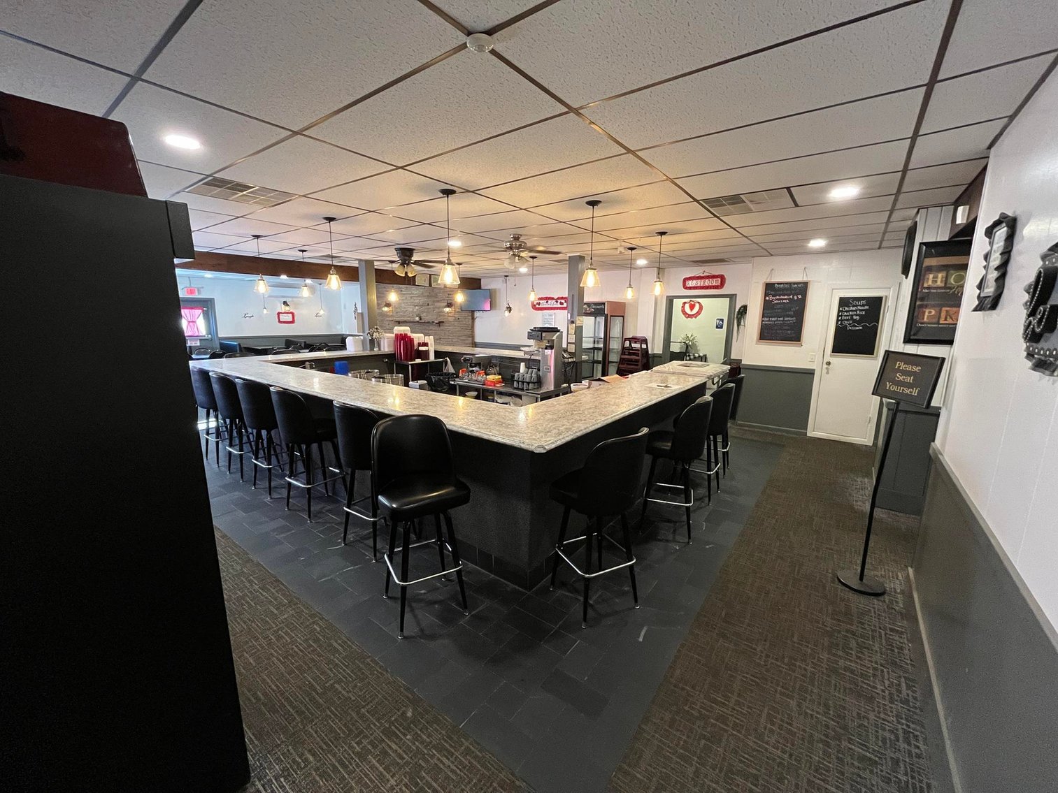 Image for SOLD $374, 000 - Turn-Key Restaurant in a High Traffic Area