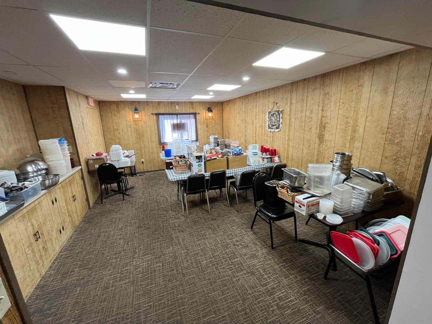 Image for SOLD $374, 000 - Turn-Key Restaurant in a High Traffic Area