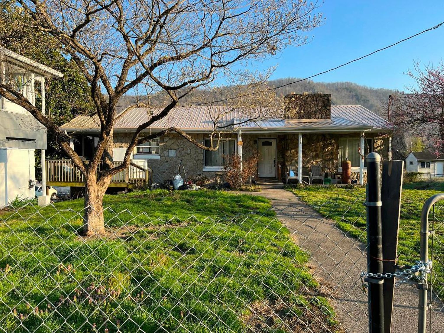 Image for SOLD - 3 Kanawha County Properties Selling to the Highest Bidders