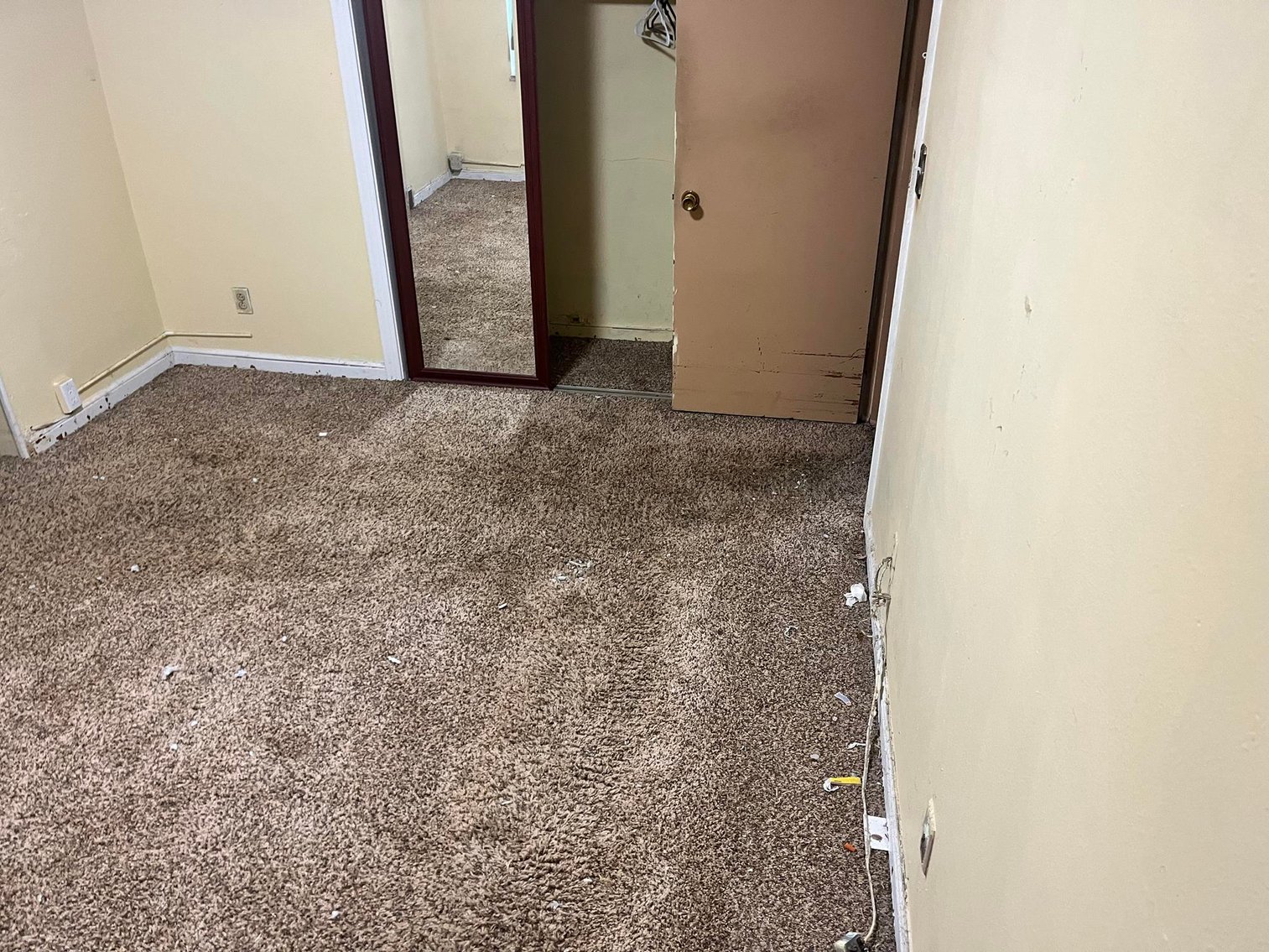 Image for SOLD $89,100 - 5 Bedroom Project Home on Over an Acre in Charleston