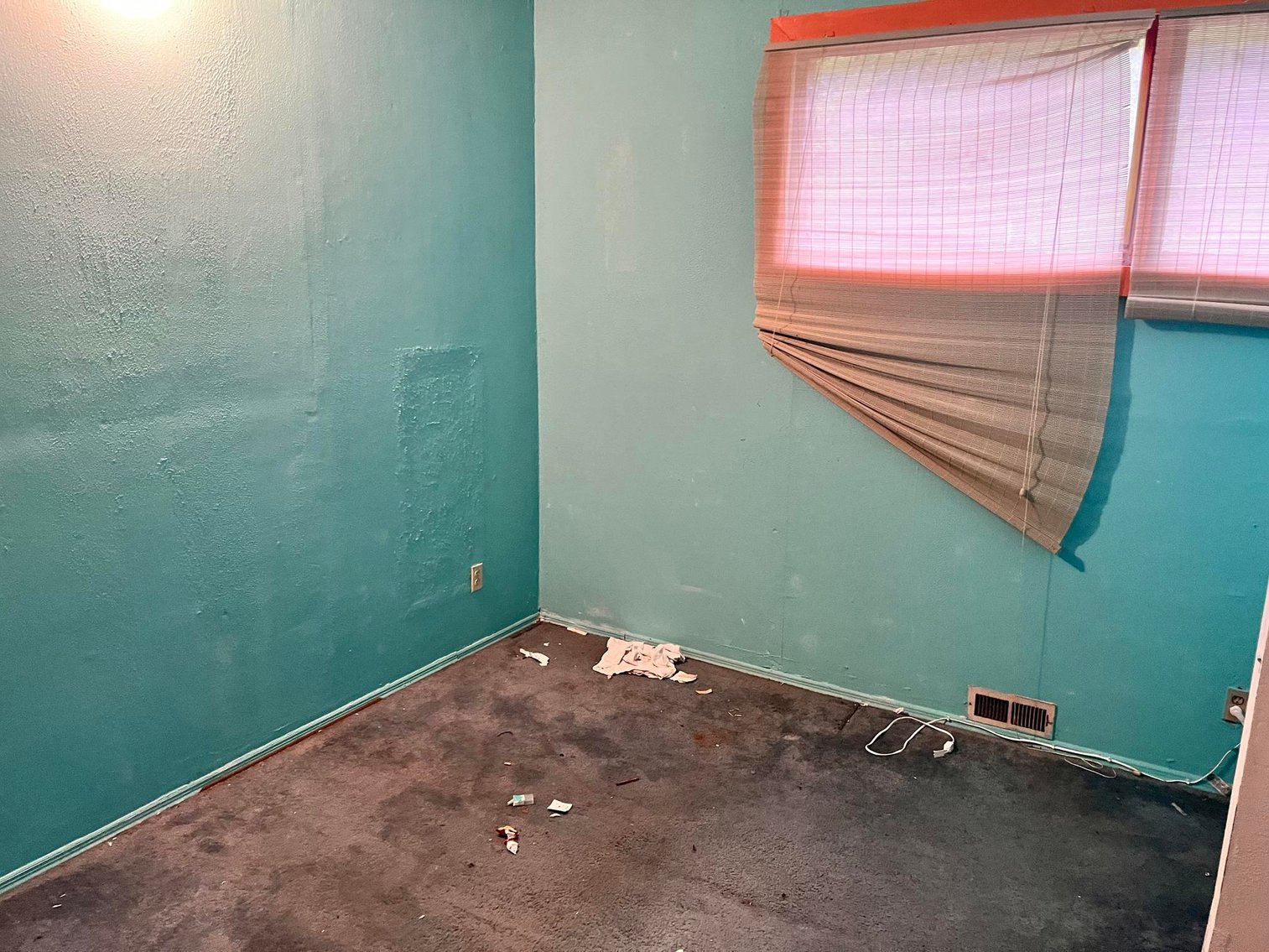 Image for SOLD $89,100 - 5 Bedroom Project Home on Over an Acre in Charleston