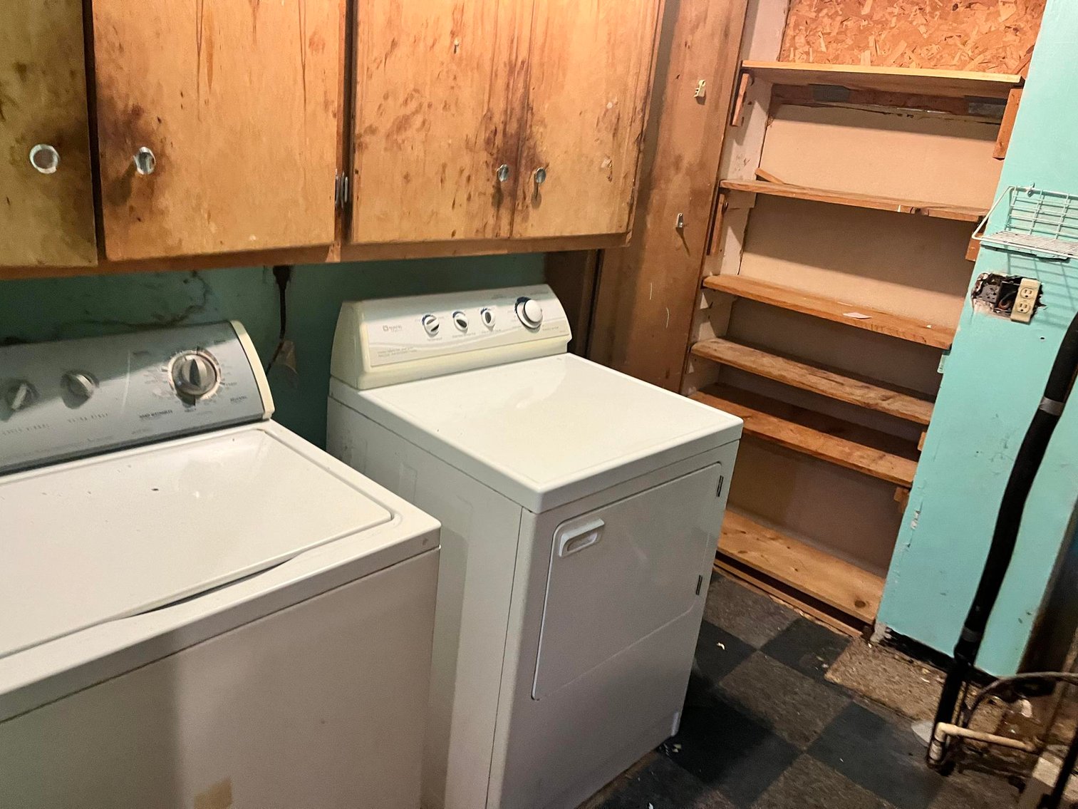 Image for SOLD $89,100 - 5 Bedroom Project Home on Over an Acre in Charleston