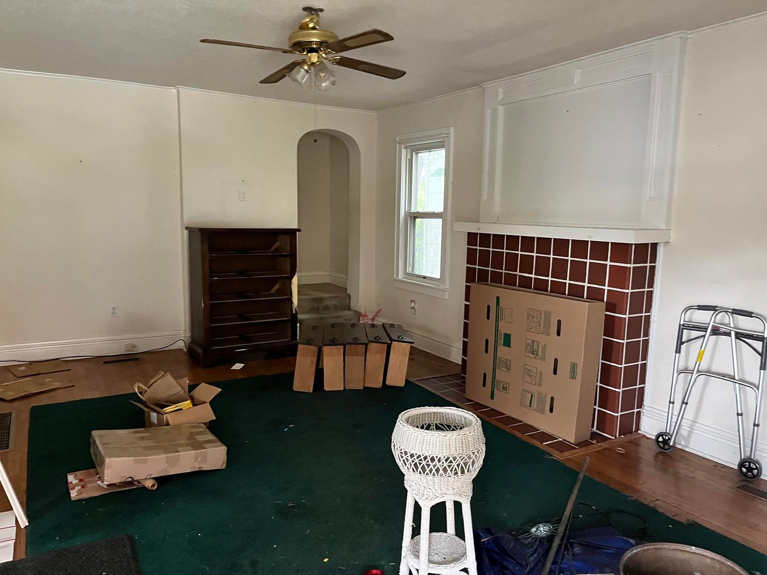 Image for SOLD $24,200 - 2 Bedroom in Huntington Selling to the Highest Bidder