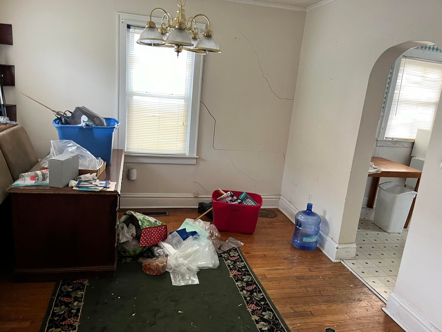 Image for SOLD $24,200 - 2 Bedroom in Huntington Selling to the Highest Bidder