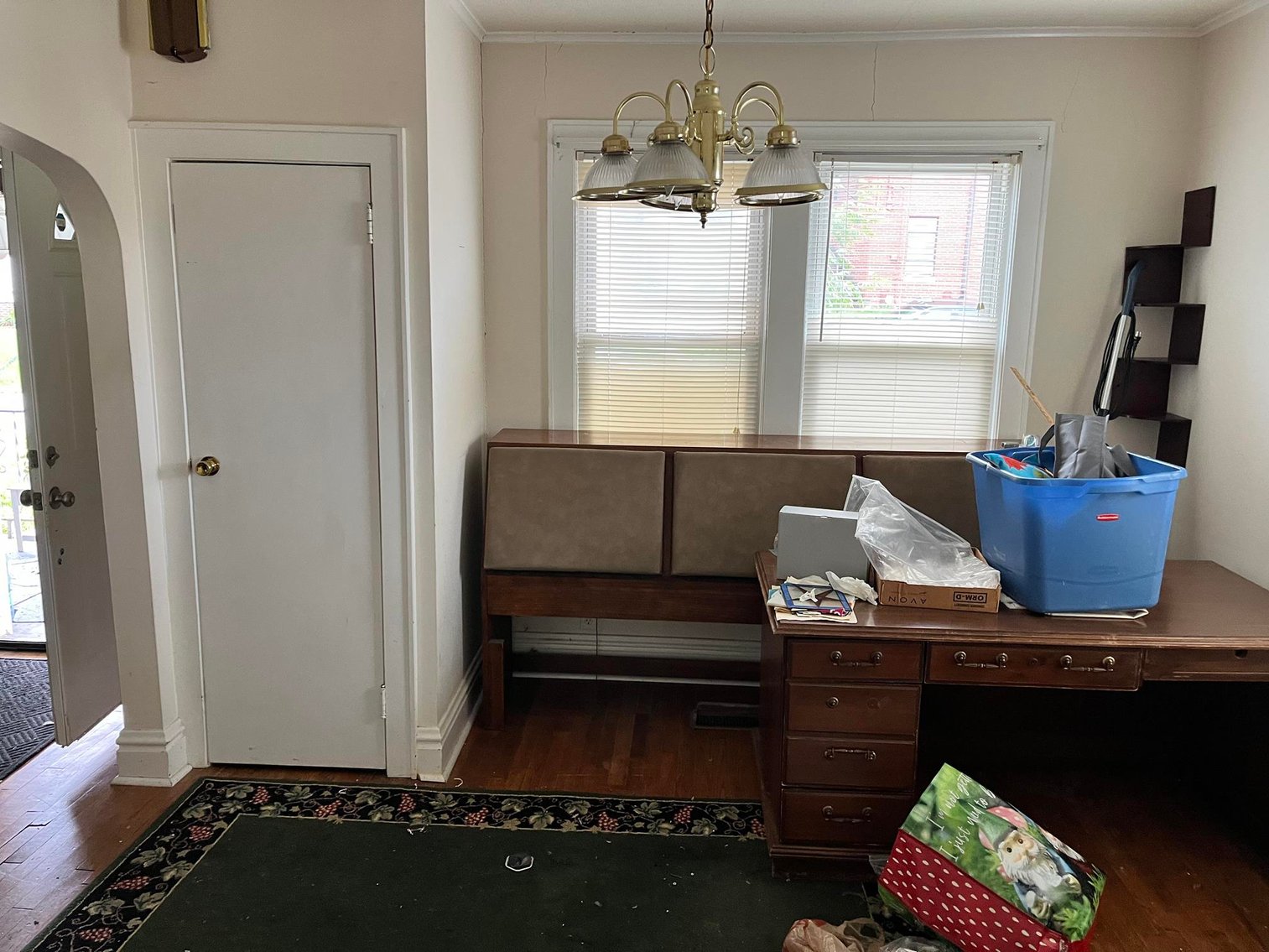 Image for SOLD $24,200 - 2 Bedroom in Huntington Selling to the Highest Bidder