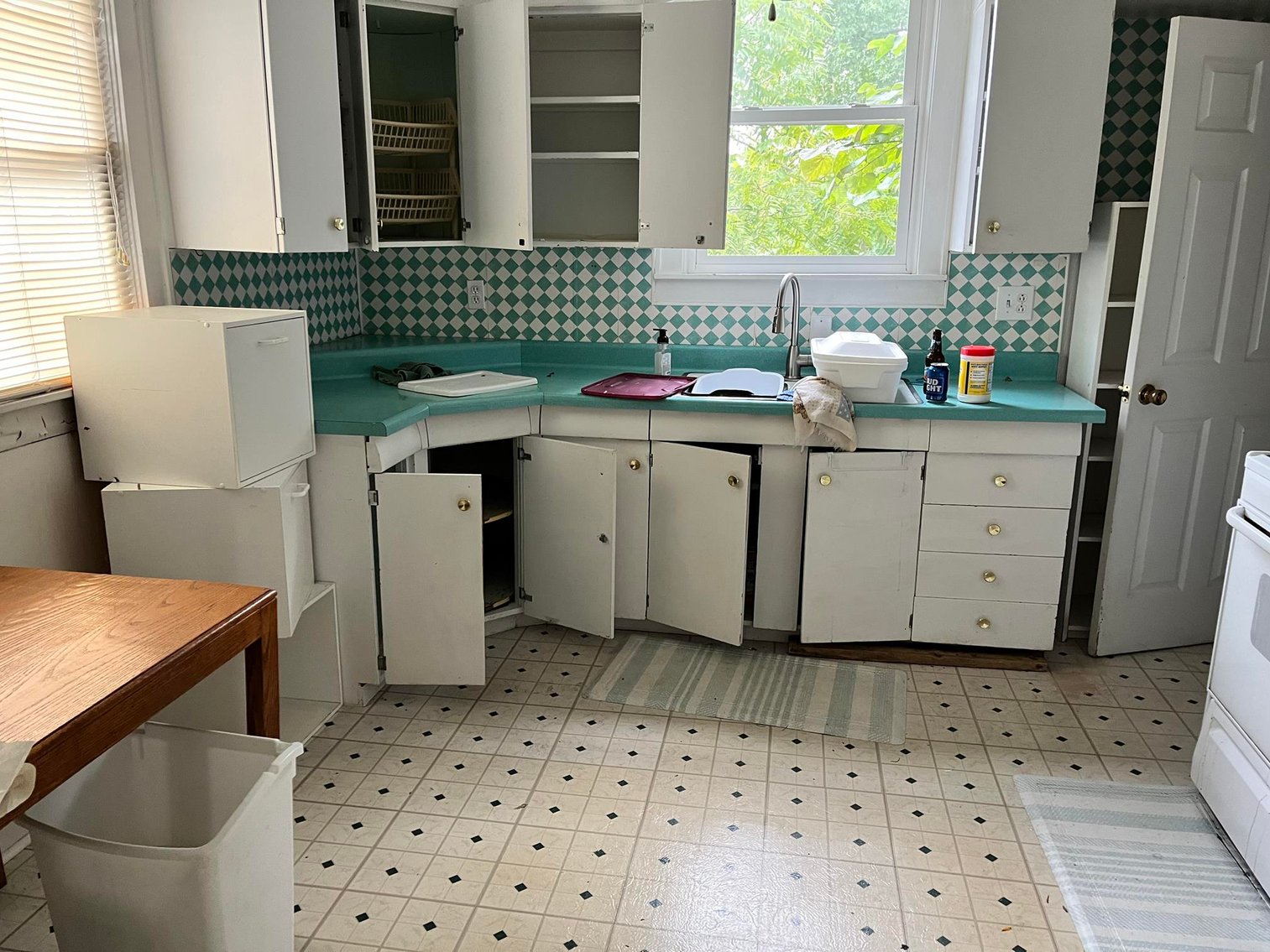 Image for SOLD $24,200 - 2 Bedroom in Huntington Selling to the Highest Bidder