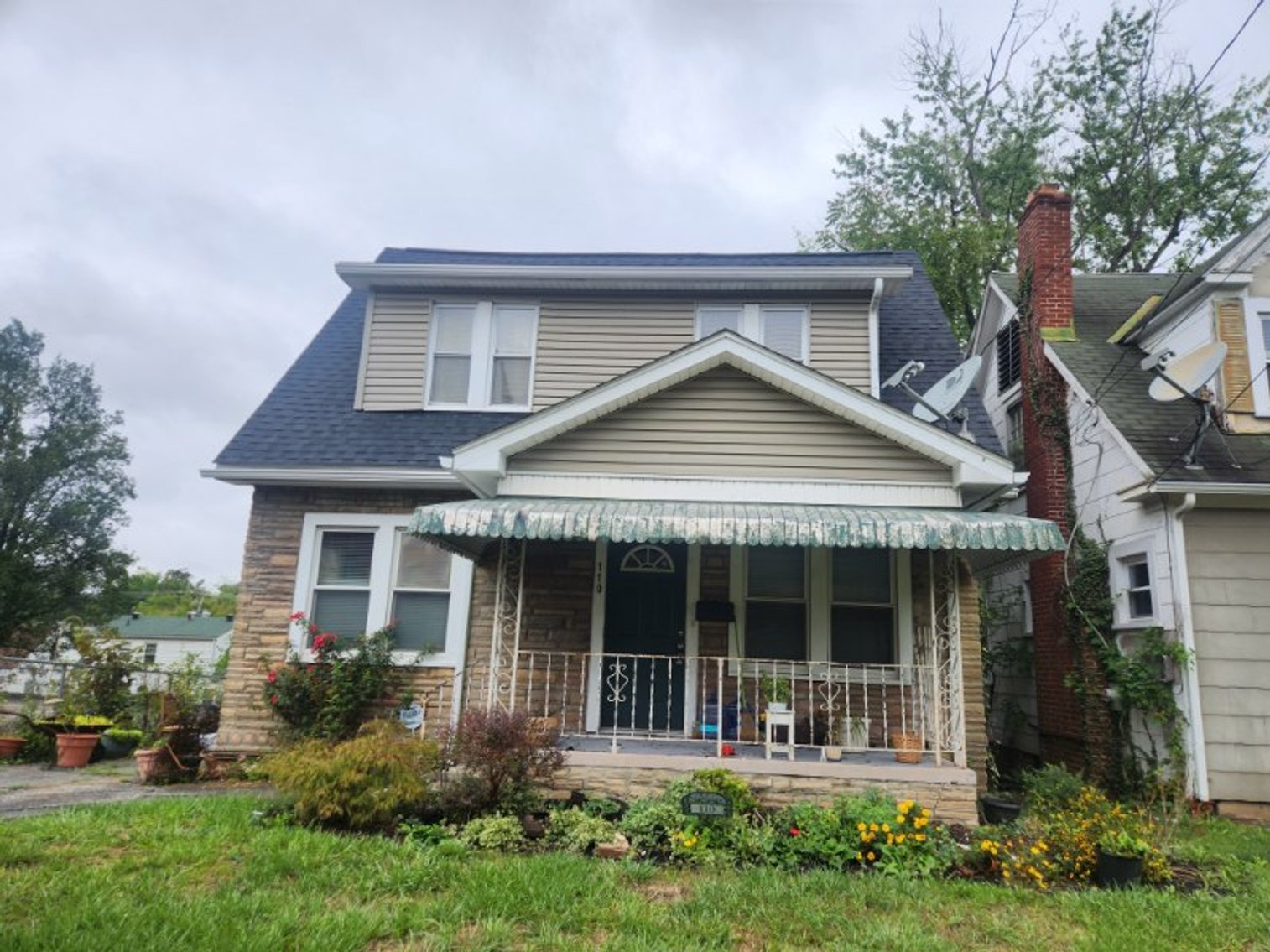 Image for SOLD $24,200 - 2 Bedroom in Huntington Selling to the Highest Bidder