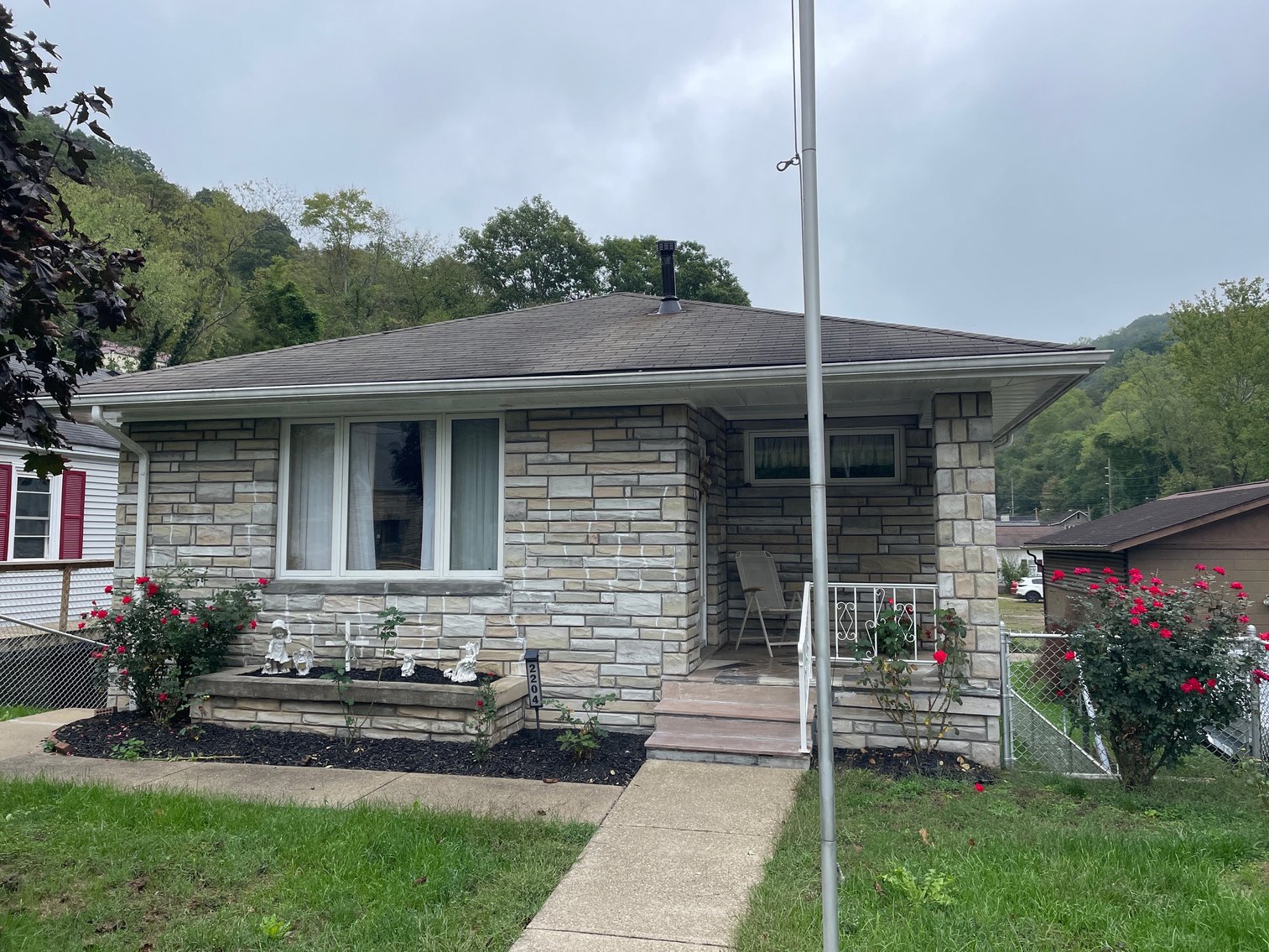 Image for SOLD $81,950 - Move-in Ready Stone Ranch with Full Basement