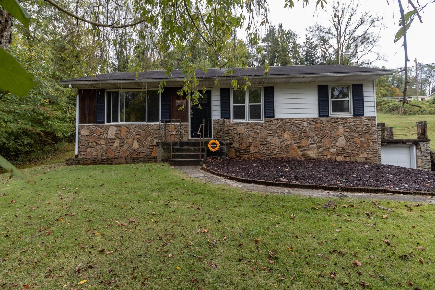 Image for SOLD $89,100 - 3 Bedroom on 1.8 Acres in Fairmont