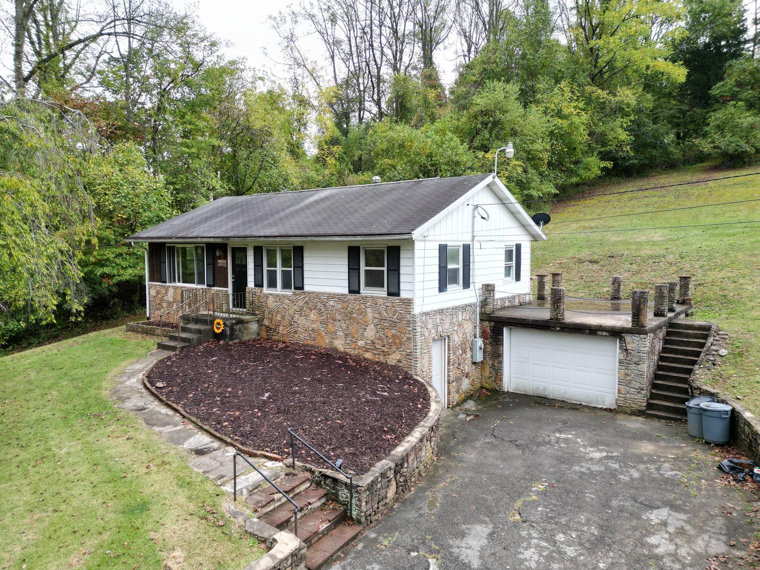 Image for SOLD $89,100 - 3 Bedroom on 1.8 Acres in Fairmont