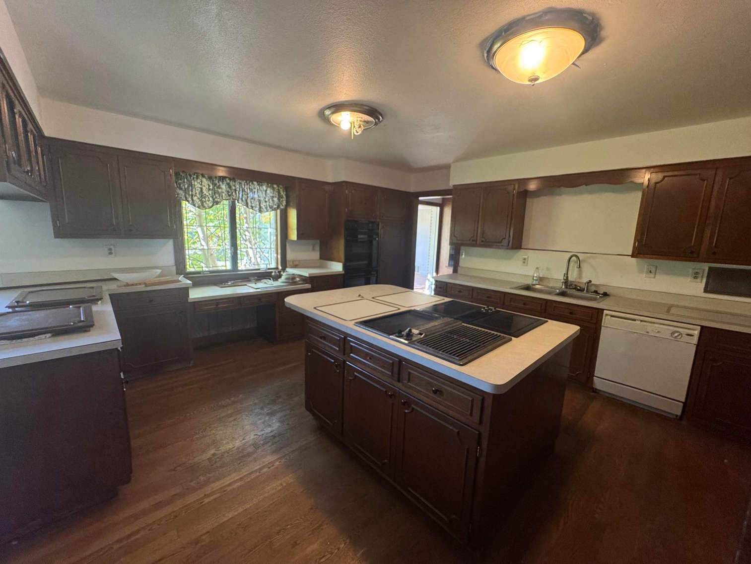 Image for SOLD $313,500 - Nearly 4,000 sqft. Brick Home in Hill-N-Dale