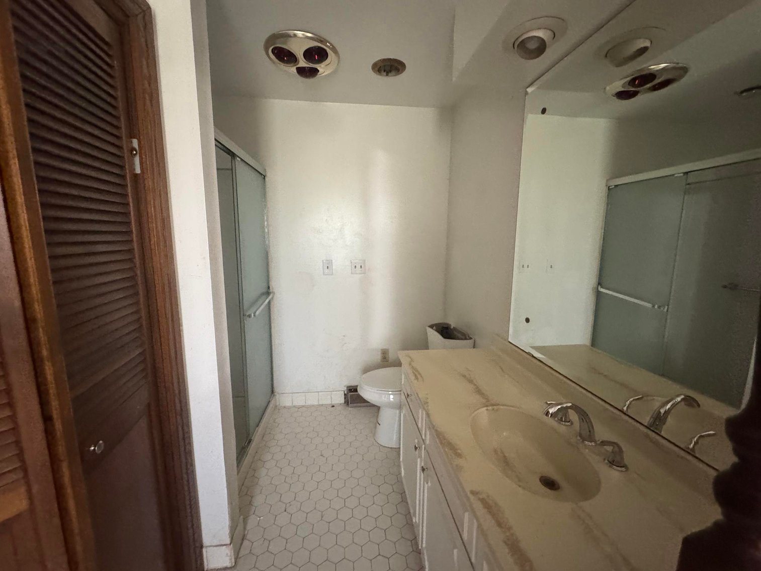 Image for SOLD $313,500 - Nearly 4,000 sqft. Brick Home in Hill-N-Dale