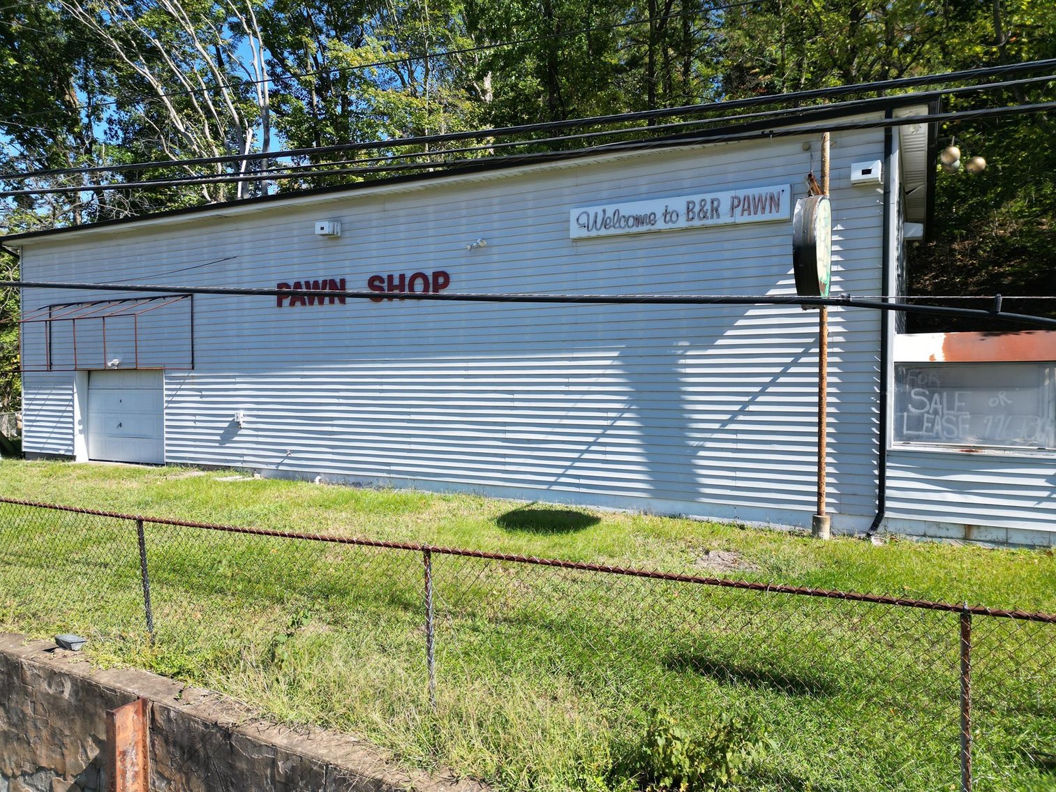 Image for SOLD $45,100 - Commercial Building in Prime Location Selling to the Highest Bidder