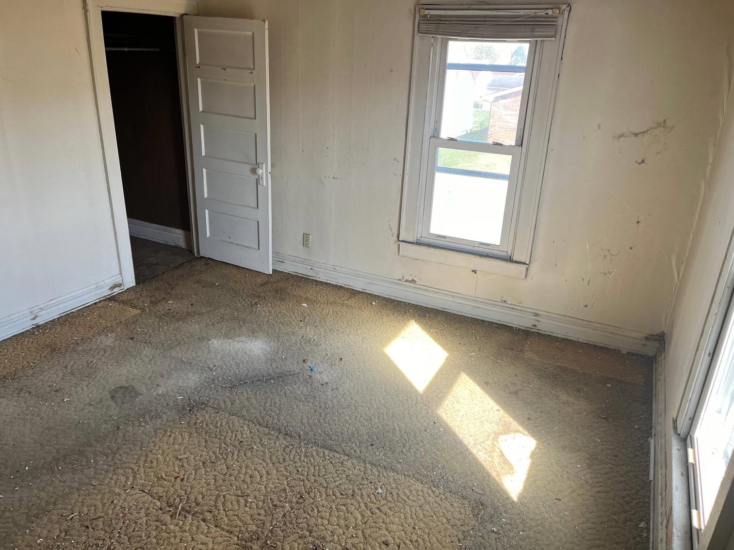 Image for SOLD $27,500 - 3 Bedroom Huntington Home