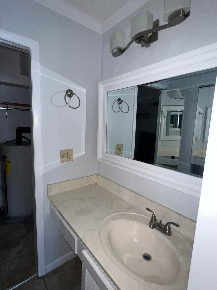 Image for SOLD $209,000 - Condo Unit 302 in Whitaker Square Apartments