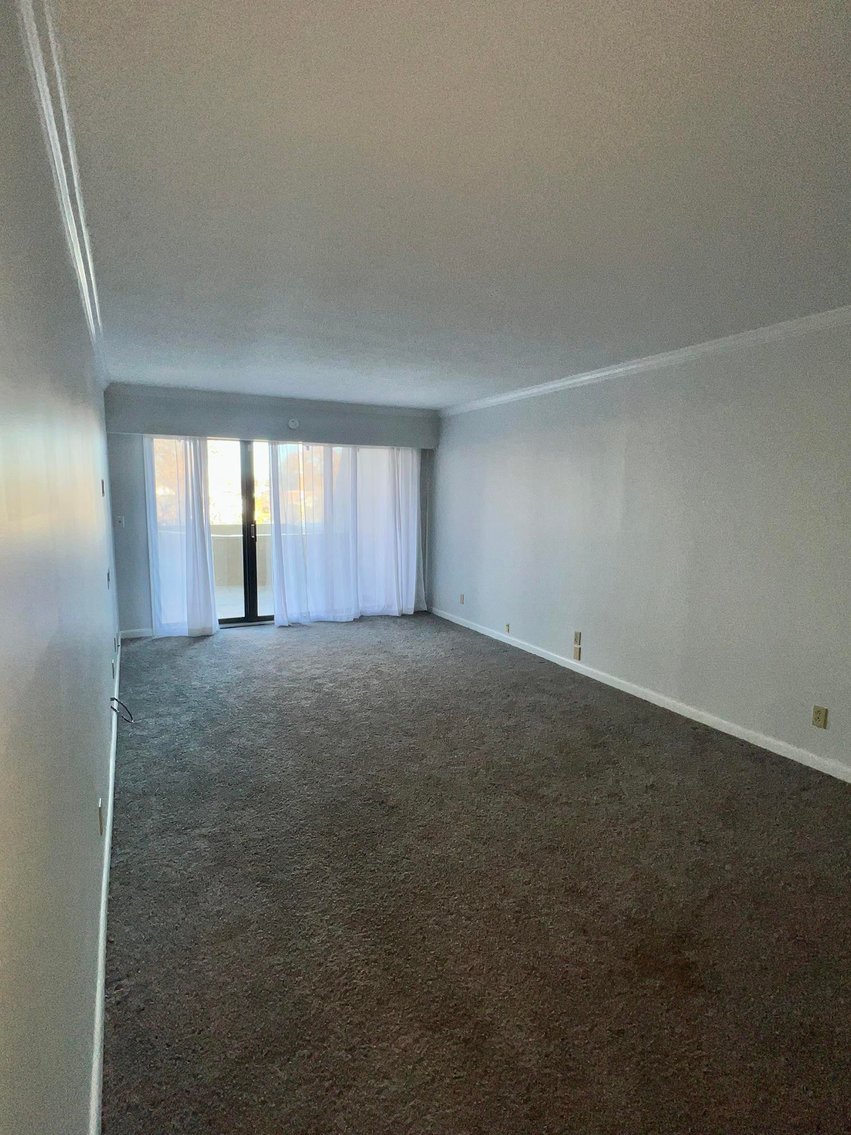 Image for SOLD $209,000 - Condo Unit 302 in Whitaker Square Apartments