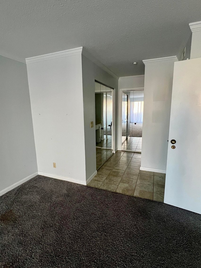 Image for SOLD $209,000 - Condo Unit 302 in Whitaker Square Apartments