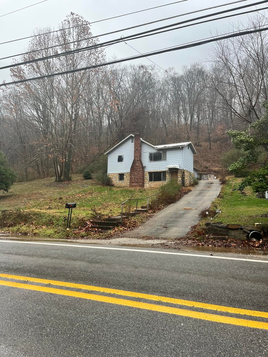 Image for SOLD $44,000 - 3 Bedroom Home on a Large Lot in Dunbar