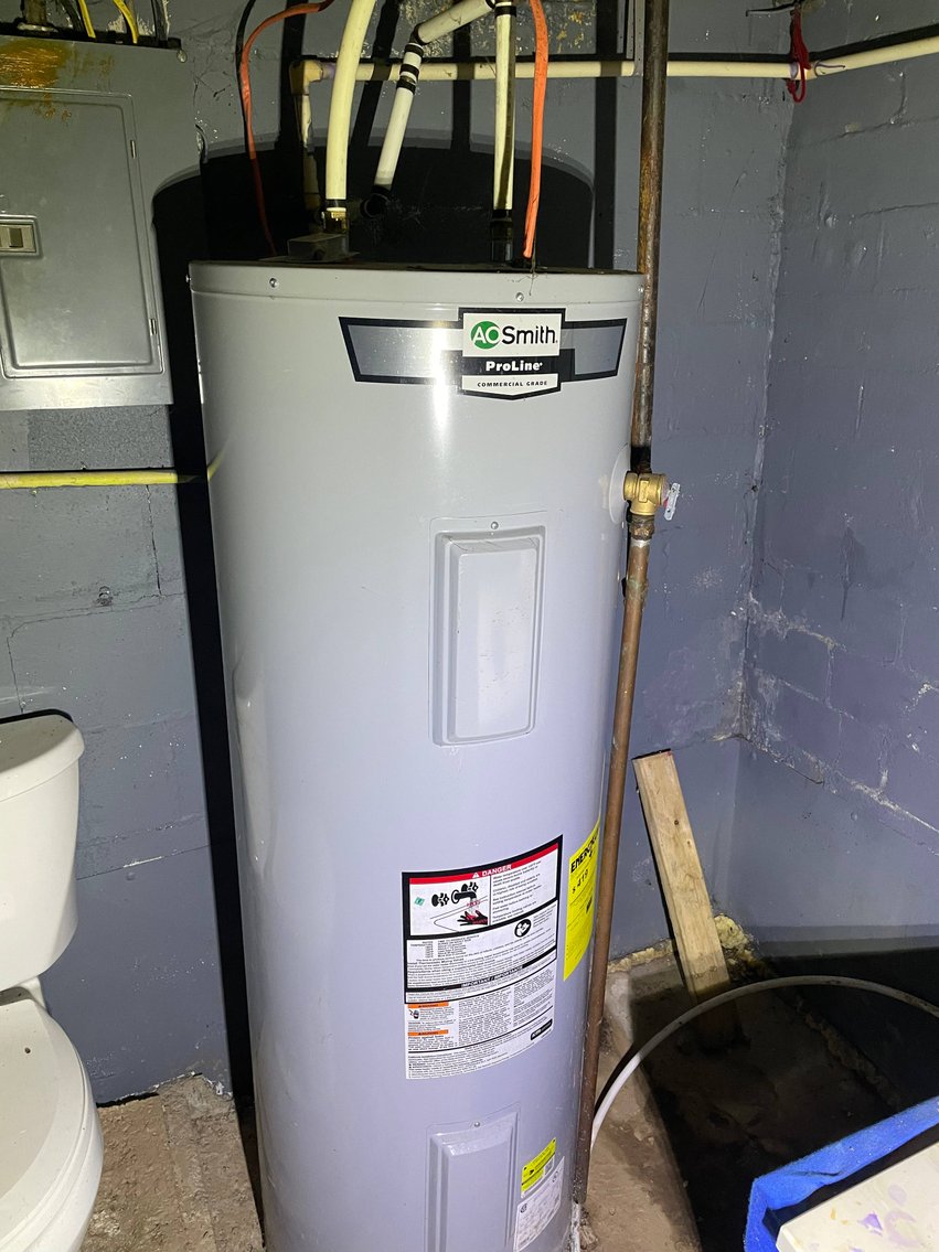 Image for SOLD $44,000 - 3 Bedroom Home on a Large Lot in Dunbar