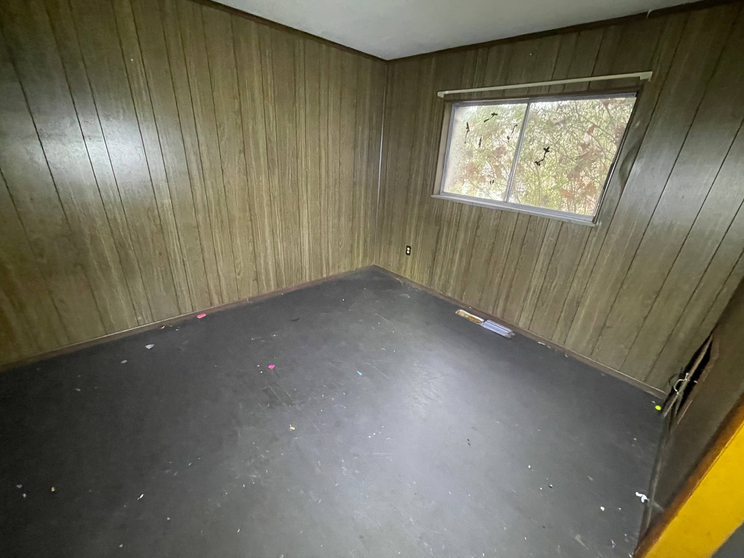 Image for SOLD $44,000 - 3 Bedroom Home on a Large Lot in Dunbar