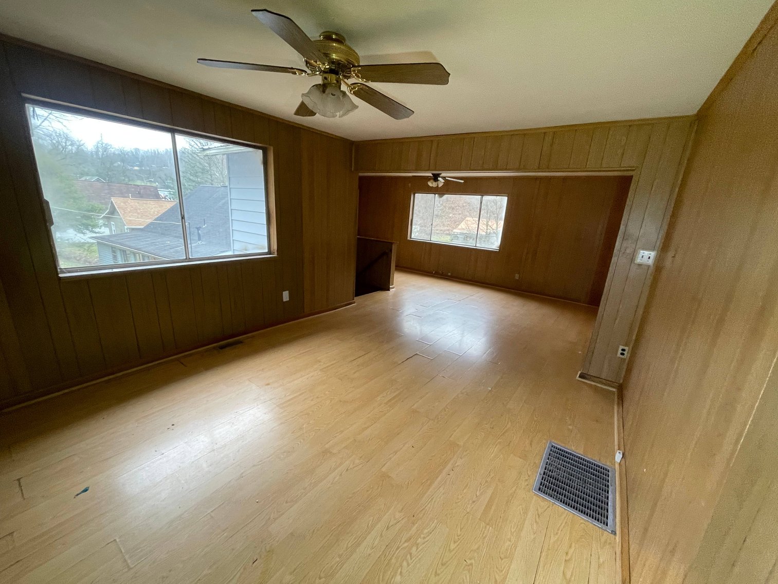 Image for SOLD $44,000 - 3 Bedroom Home on a Large Lot in Dunbar