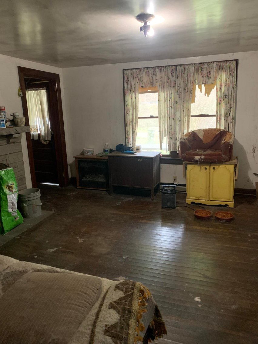 Image for SOLD $203,500 - Colonial Farmhouse on Nearly 12 Acres in Mink Shoals