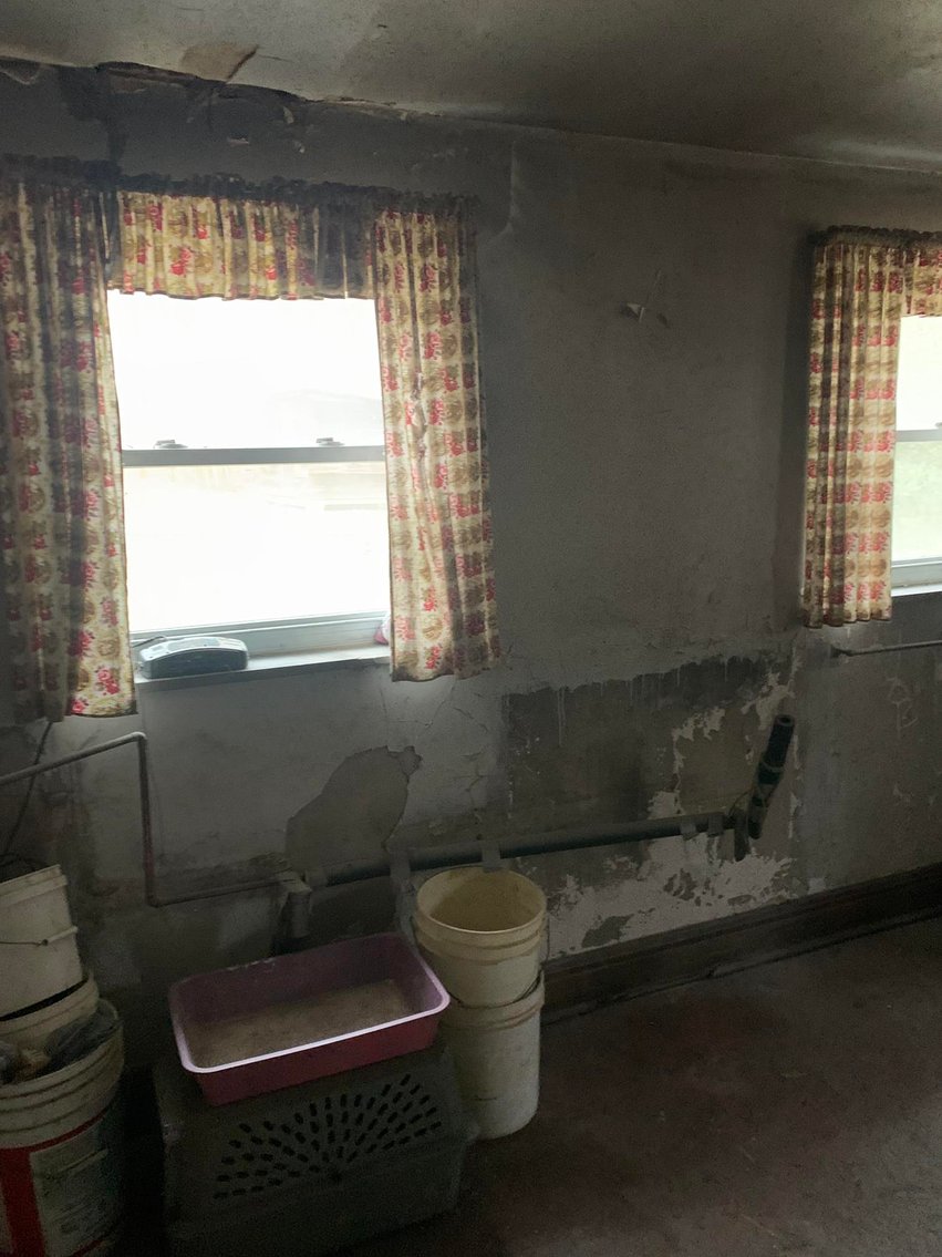 Image for SOLD $203,500 - Colonial Farmhouse on Nearly 12 Acres in Mink Shoals