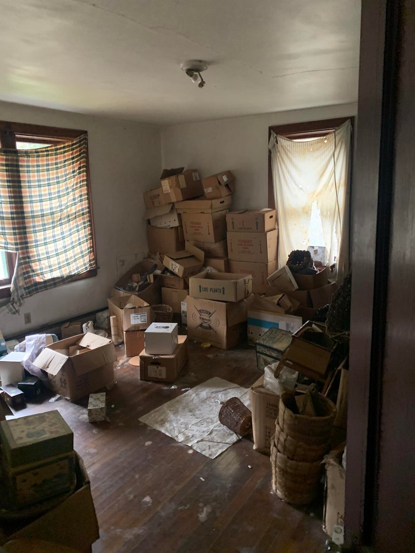 Image for SOLD $203,500 - Colonial Farmhouse on Nearly 12 Acres in Mink Shoals