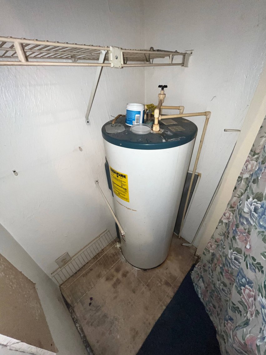 Image for SOLD $77,000 - 4-Unit Apartment Complex with Garage in Hamlin