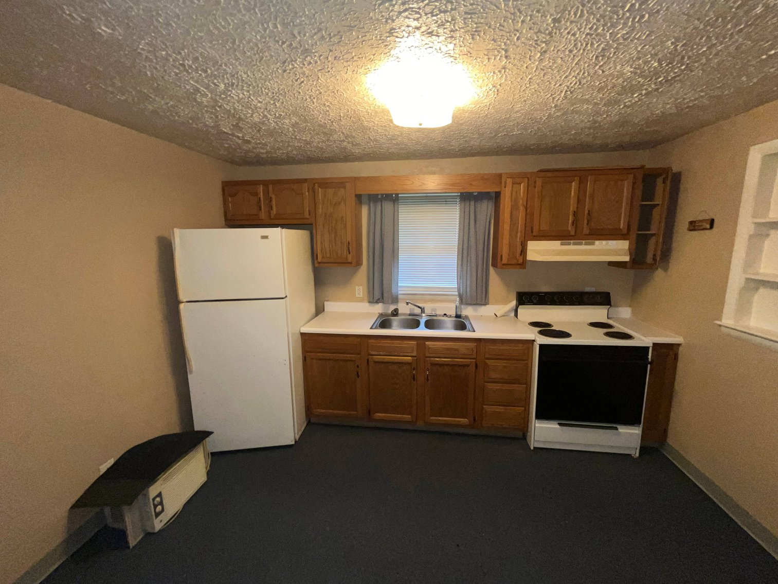 Image for SOLD $77,000 - 4-Unit Apartment Complex with Garage in Hamlin