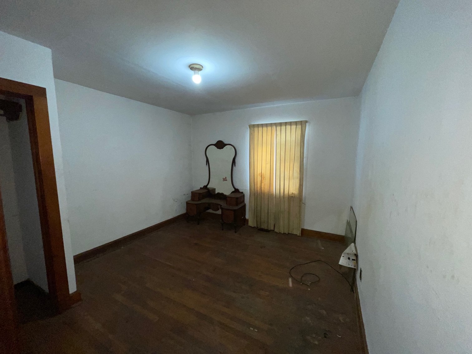 Image for SOLD $28,050 - 3 Bedroom with Full Basement in St. Albans Selling to the Highest Bidder