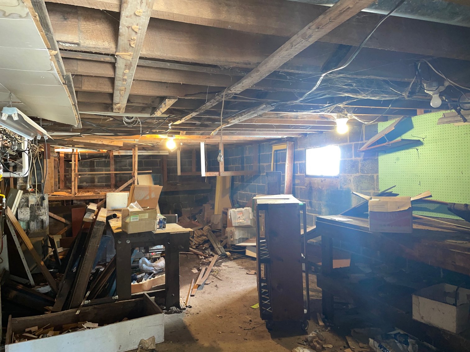 Image for SOLD $28,050 - 3 Bedroom with Full Basement in St. Albans Selling to the Highest Bidder