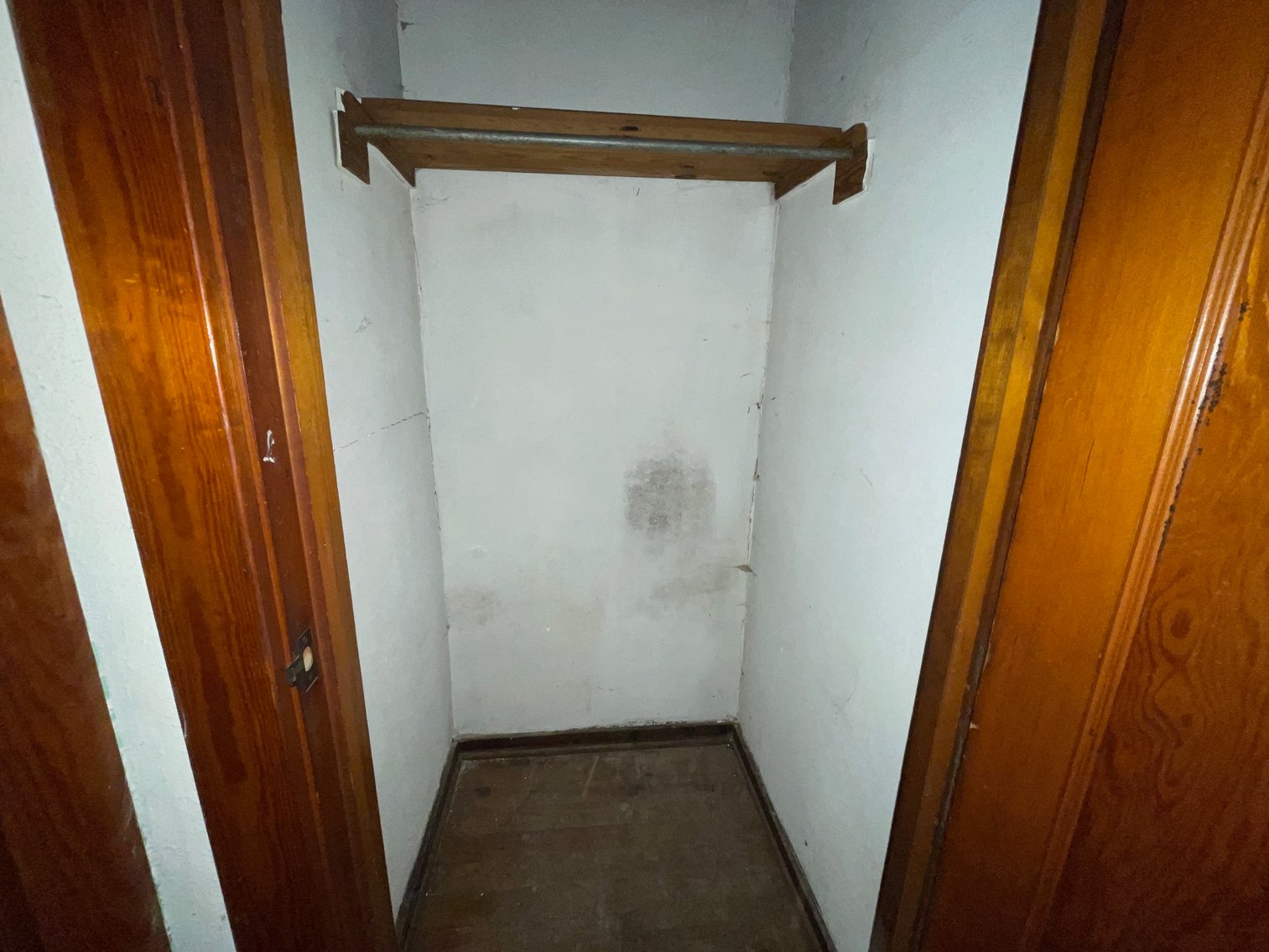 Image for SOLD $28,050 - 3 Bedroom with Full Basement in St. Albans Selling to the Highest Bidder