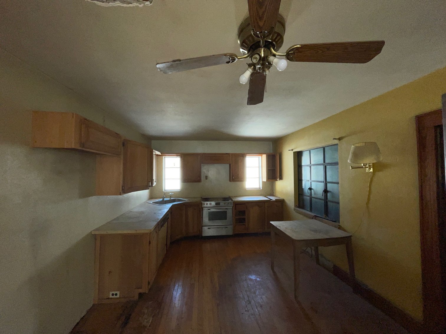 Image for SOLD $28,050 - 3 Bedroom with Full Basement in St. Albans Selling to the Highest Bidder