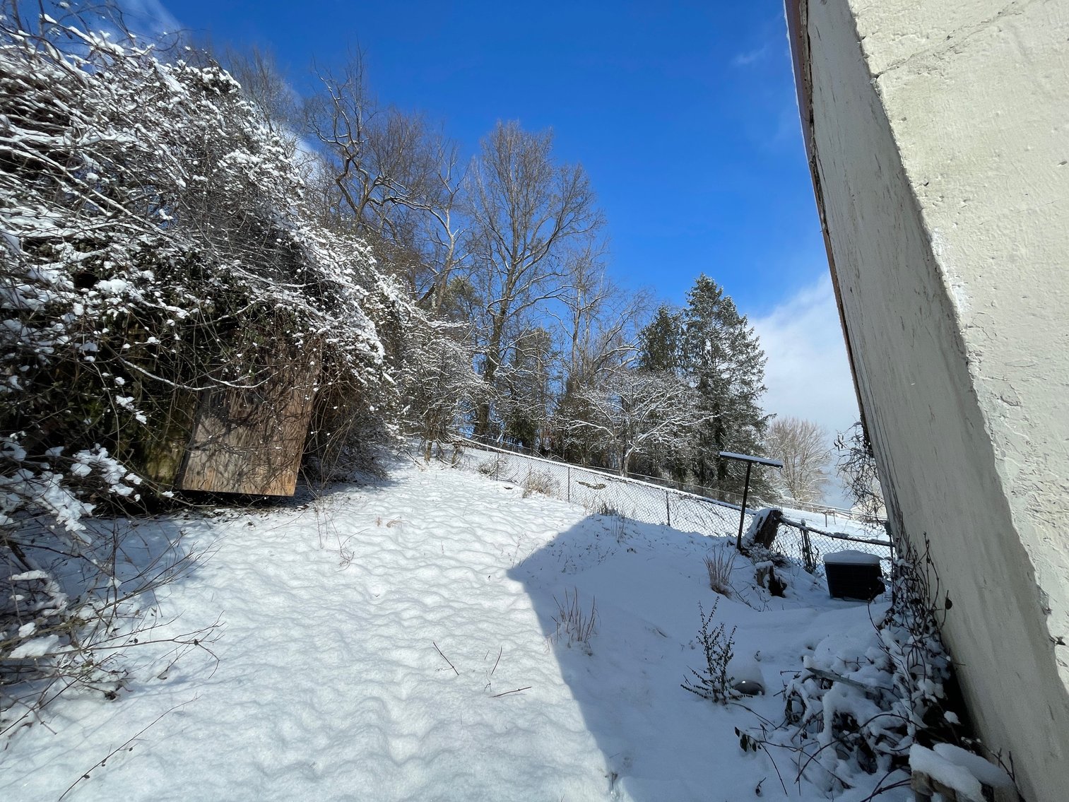 Image for SOLD $28,050 - 3 Bedroom with Full Basement in St. Albans Selling to the Highest Bidder