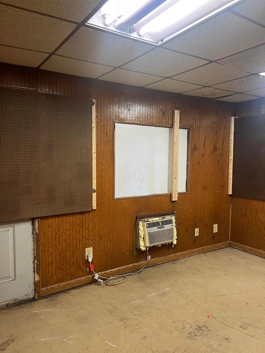 Image for SOLD $49,500 - Commercial Garage off Highly Traveled Route 3