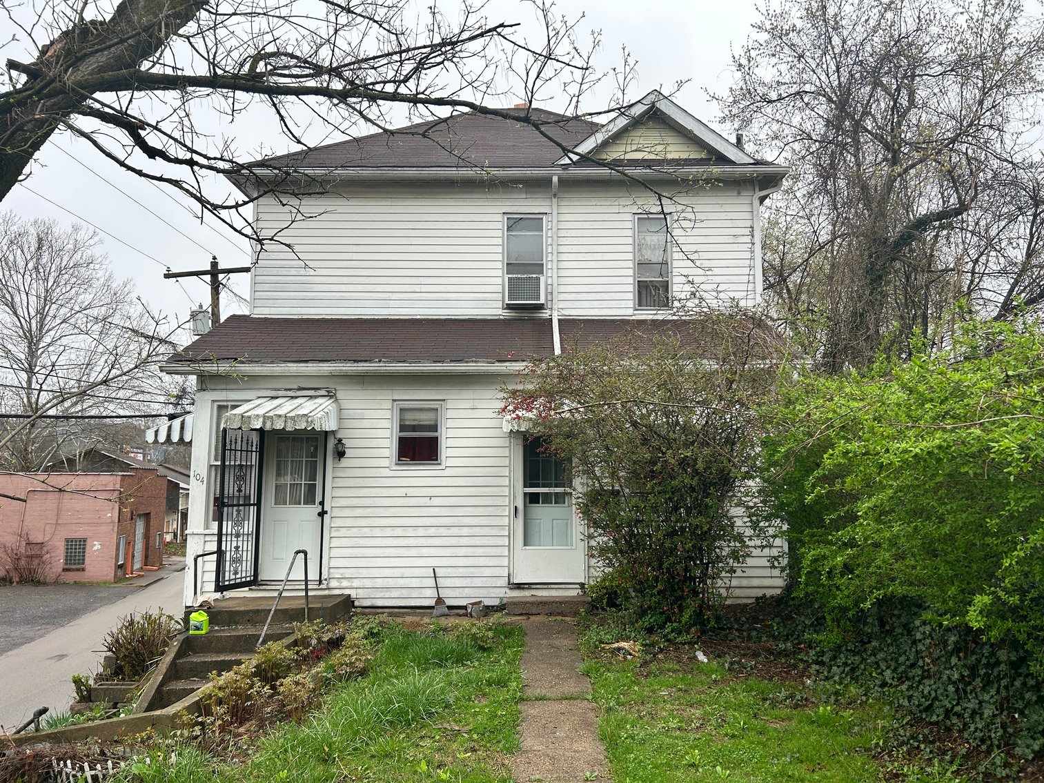 Image for SOLD - Homes in Fairmont & Clarksburg Selling to the Highest Bidders