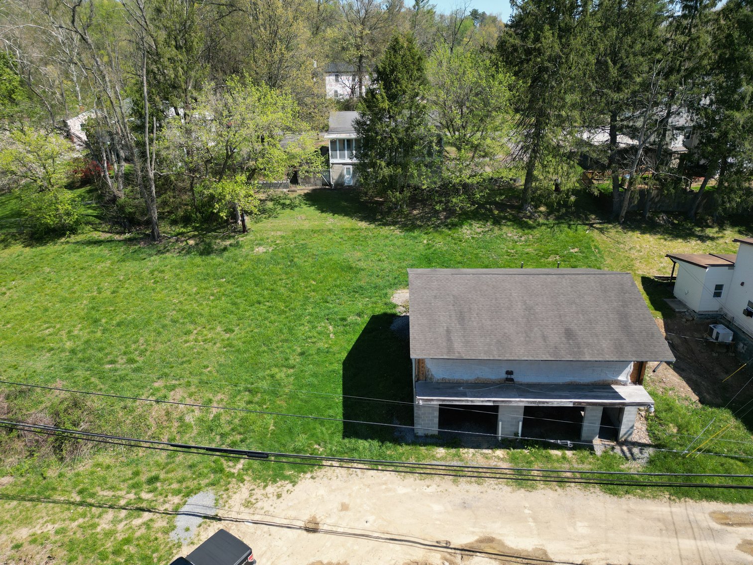 Image for SOLD $51,700 - Large Garage on 3.5 Acres with River Frontage in Fairmont