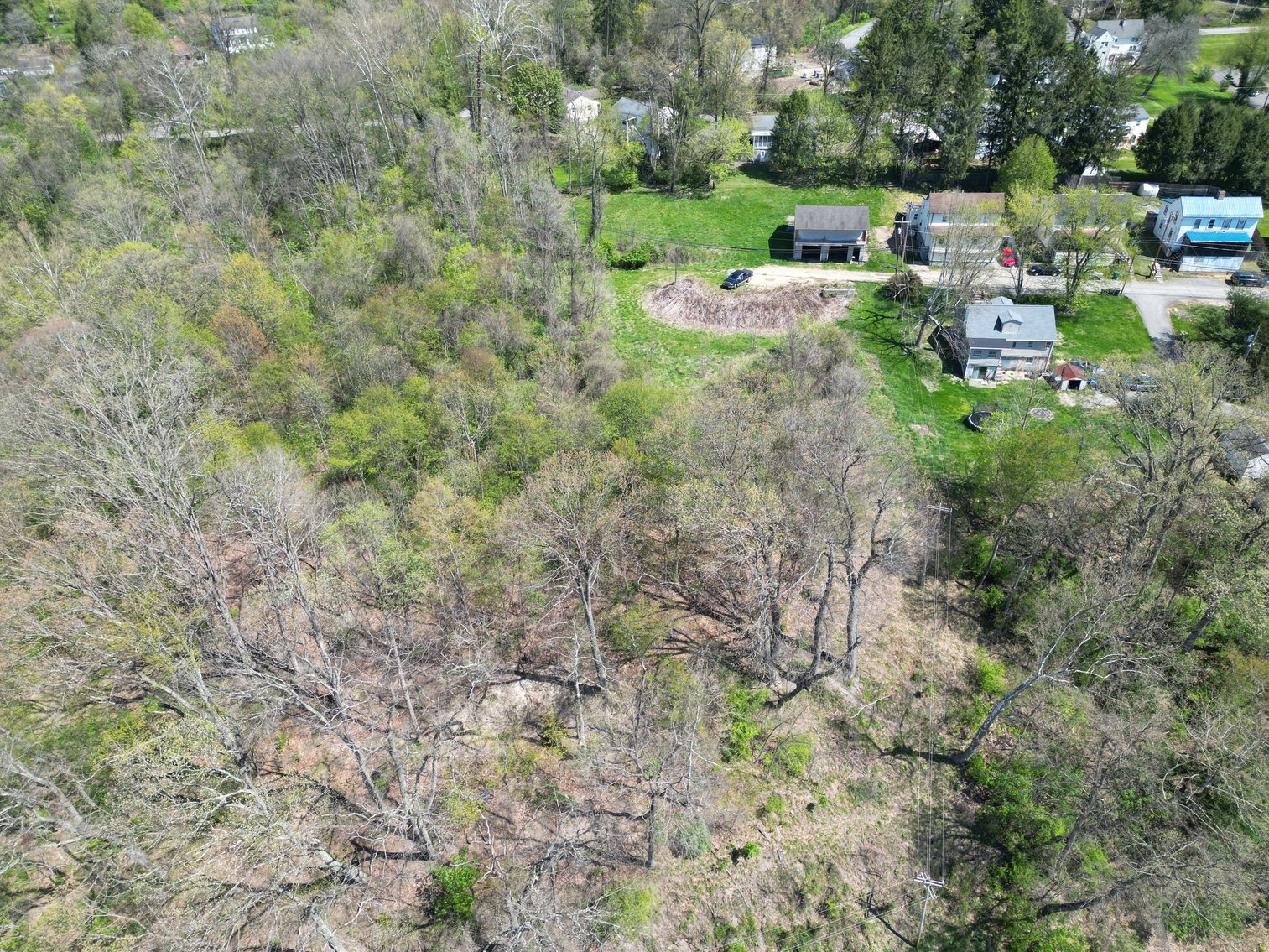 Image for SOLD $51,700 - Large Garage on 3.5 Acres with River Frontage in Fairmont