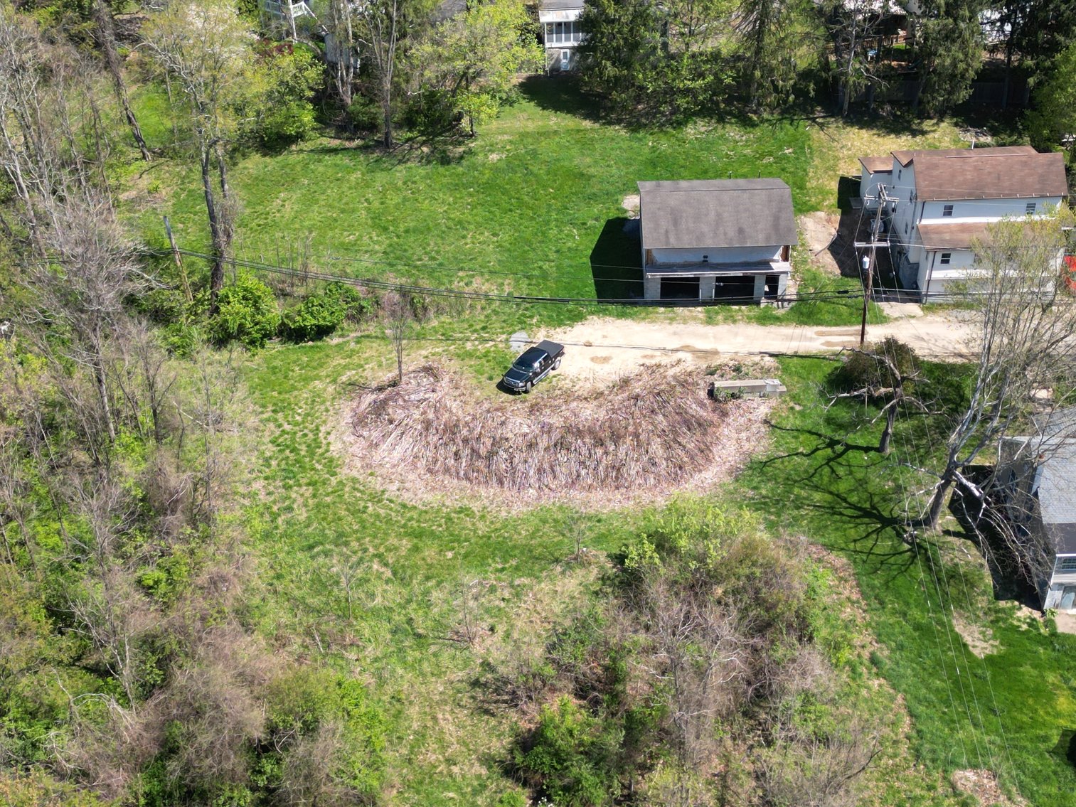 Image for SOLD $51,700 - Large Garage on 3.5 Acres with River Frontage in Fairmont