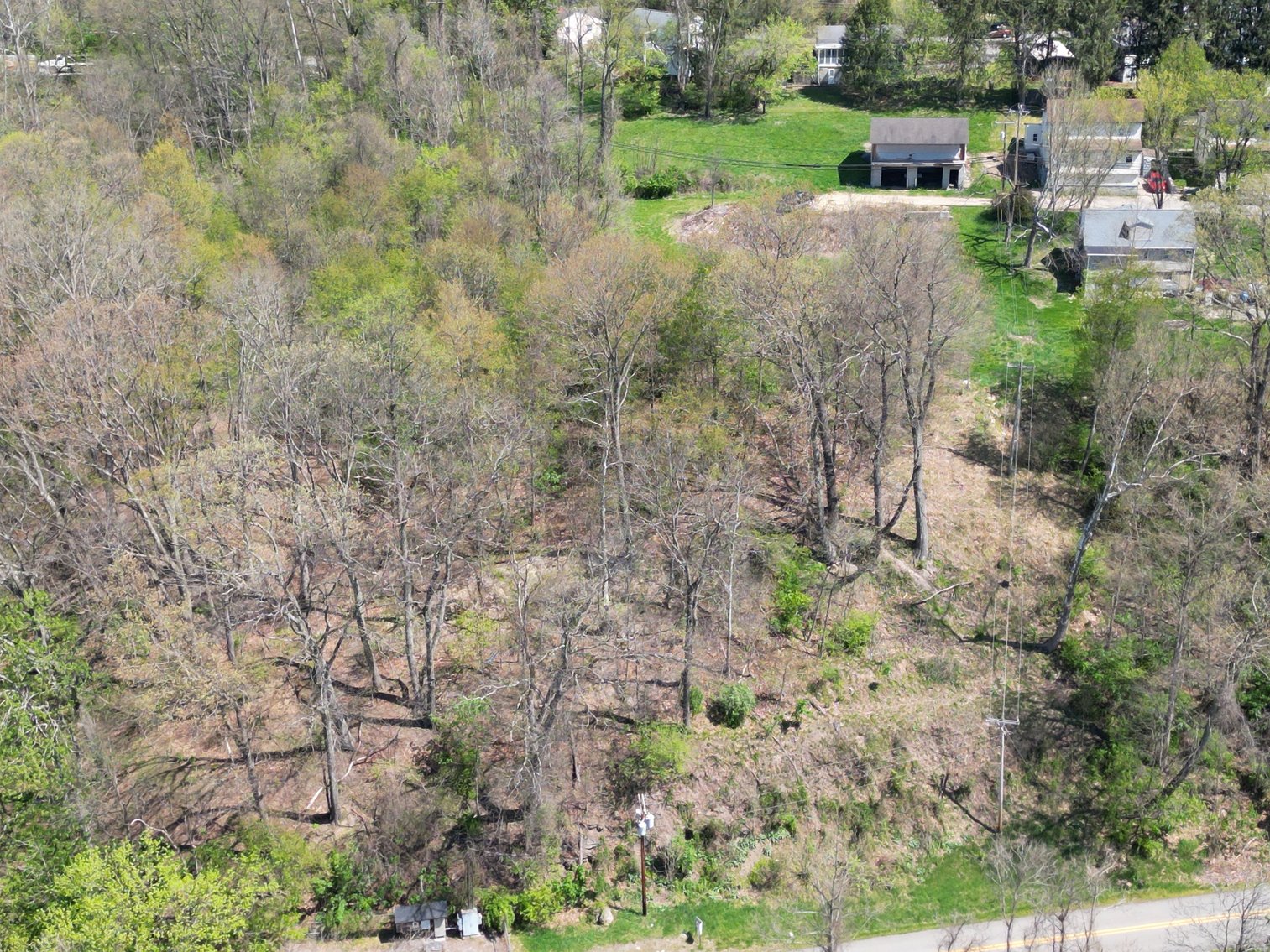 Image for SOLD $51,700 - Large Garage on 3.5 Acres with River Frontage in Fairmont