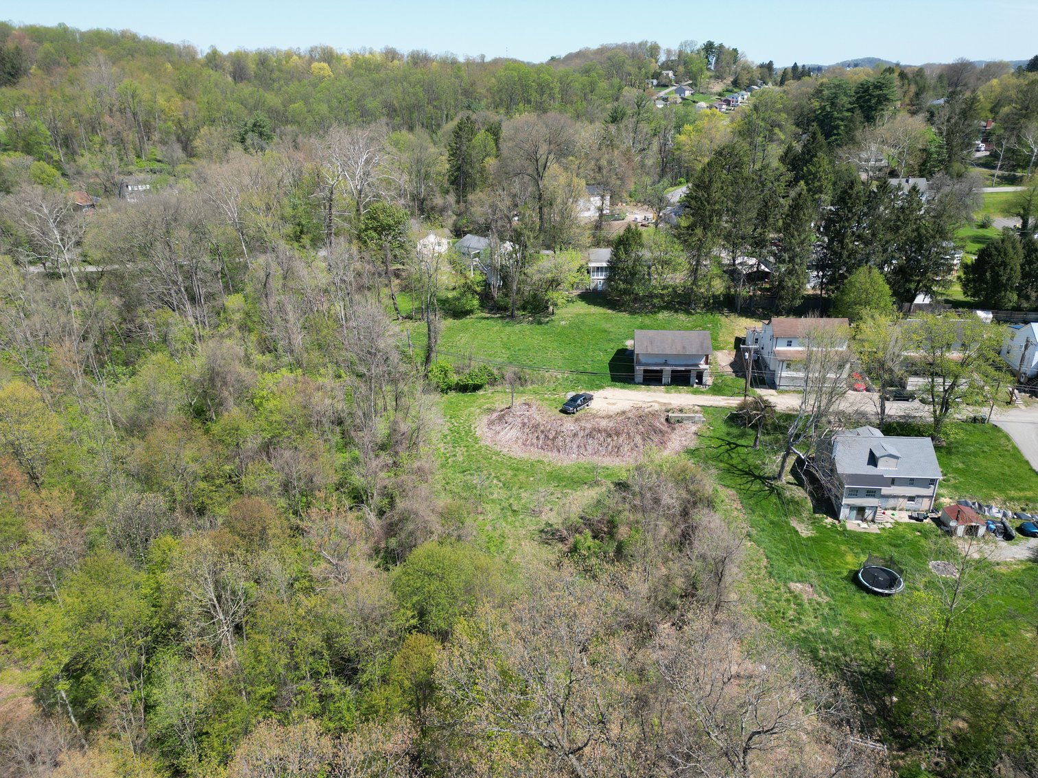 Image for SOLD $51,700 - Large Garage on 3.5 Acres with River Frontage in Fairmont