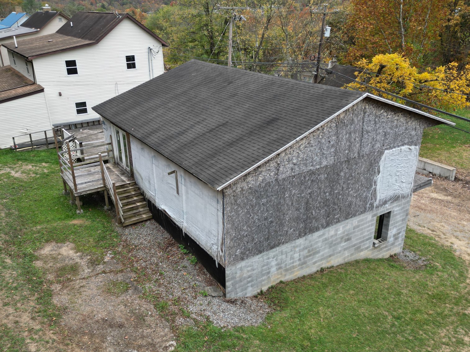 Image for SOLD $51,700 - Large Garage on 3.5 Acres with River Frontage in Fairmont