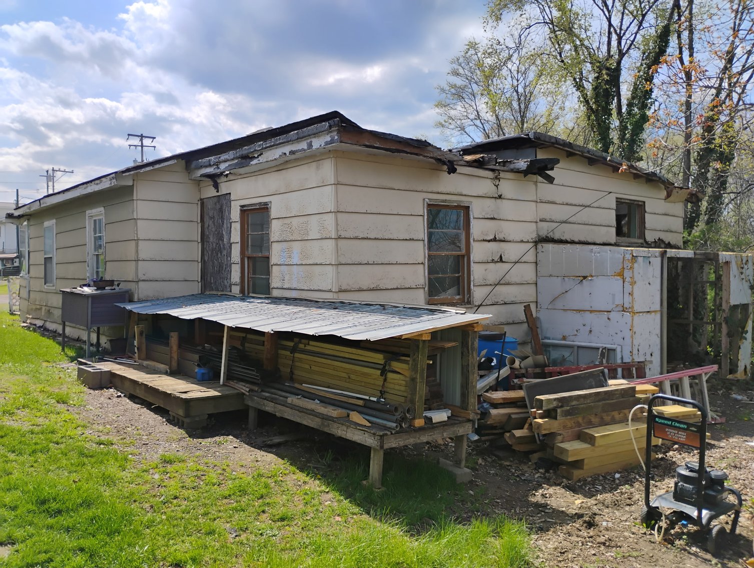 Image for SOLD $9,900 - 2 Bedroom Project Home in Petersburg Selling to the Highest Bidder