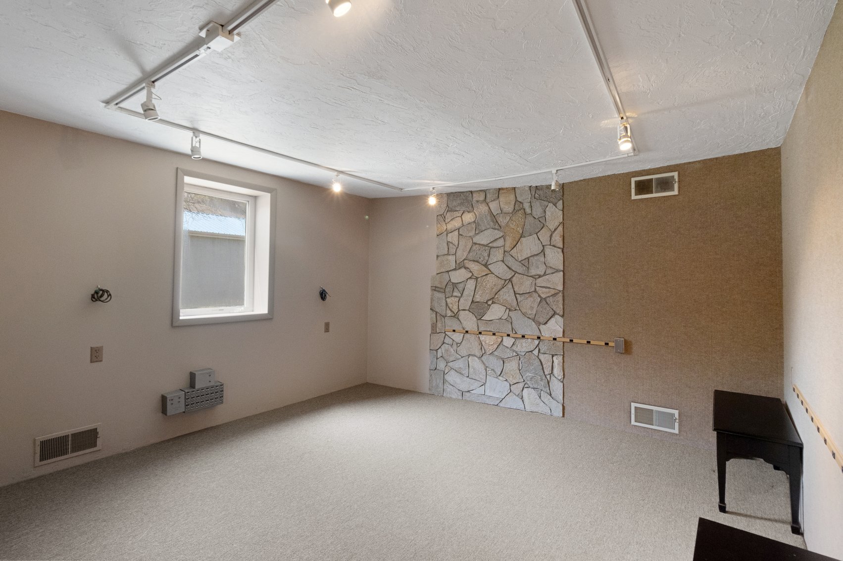 Image for SOLD $236,500 - Mixed-Use Building on Over 1 Acre in Pittsburgh