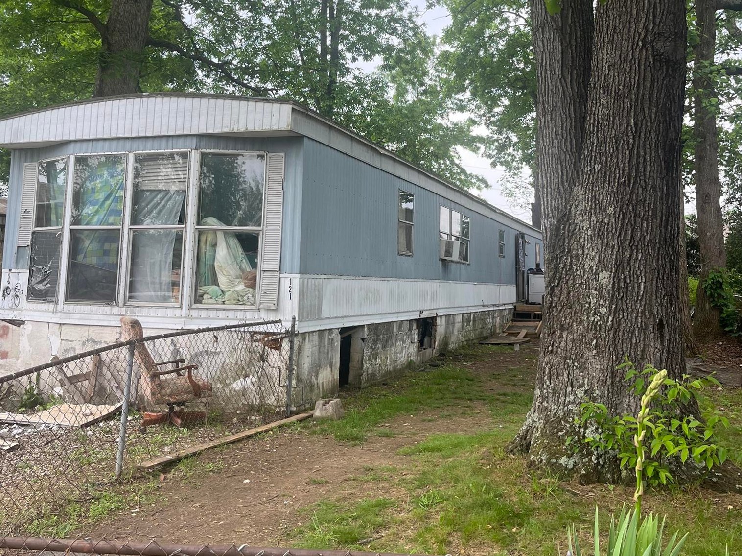 Image for SOLD - 2 Bedroom Mobile Home in Hurricane Selling to the Highest Bidder