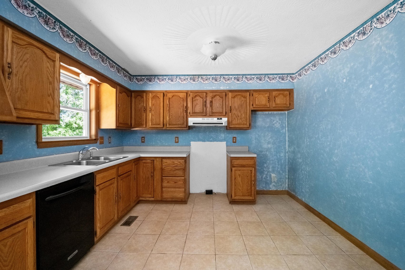 Image for SOLD $69,300 - 4 Bedroom on 1.7 Acres in Clendenin Selling to the Highest Bidder