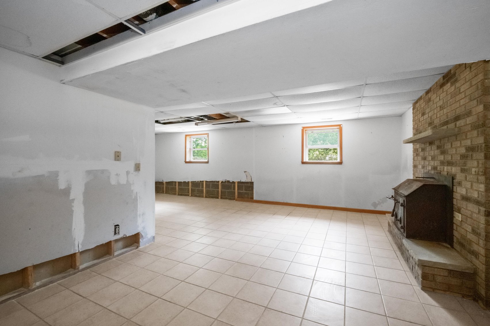 Image for SOLD $69,300 - 4 Bedroom on 1.7 Acres in Clendenin Selling to the Highest Bidder